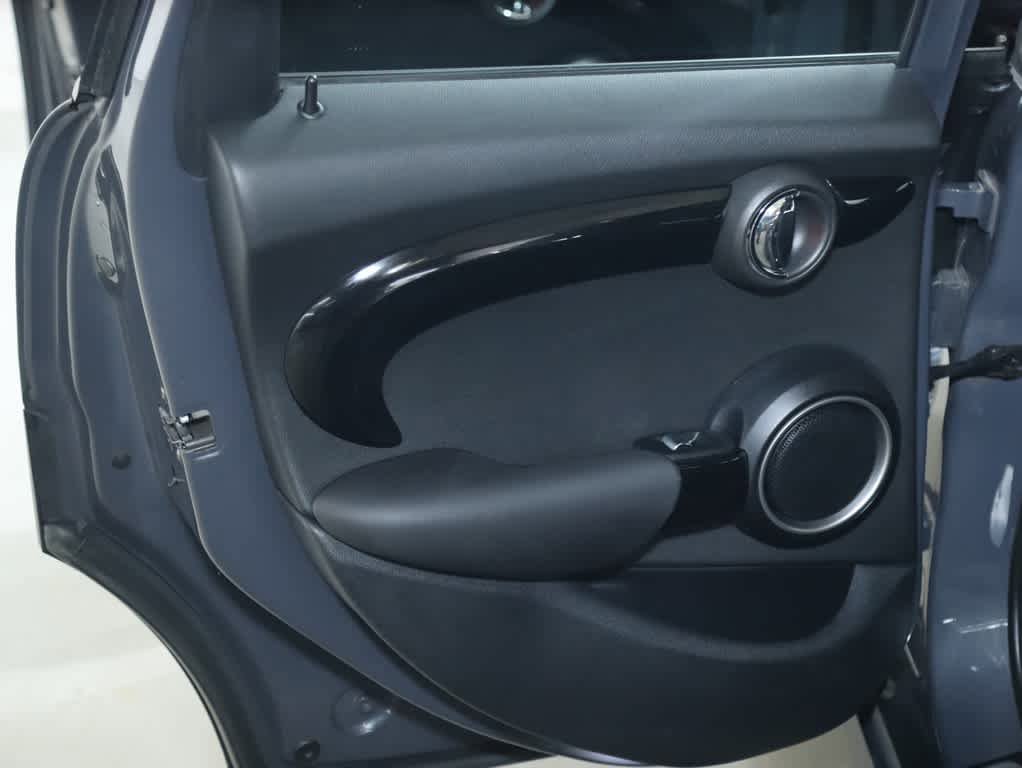 Used 2015 MINI Cooper S image 13