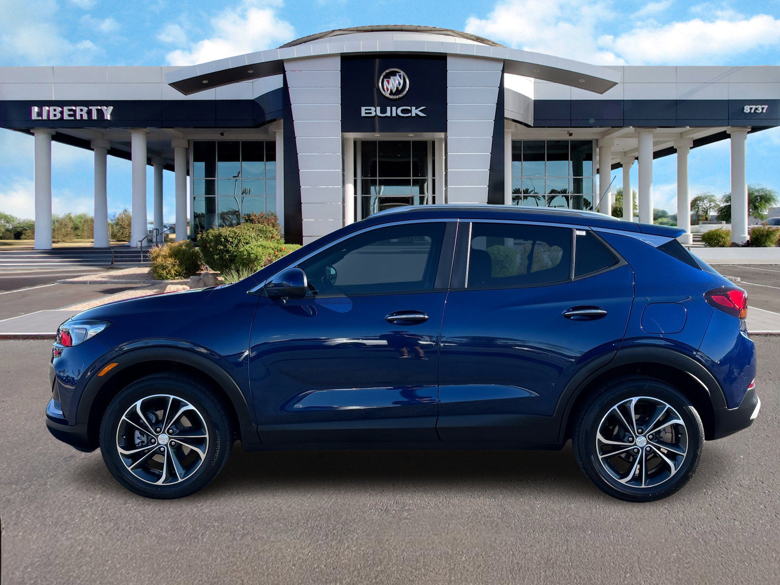 Used 2023 Buick Encore GX Select image 7