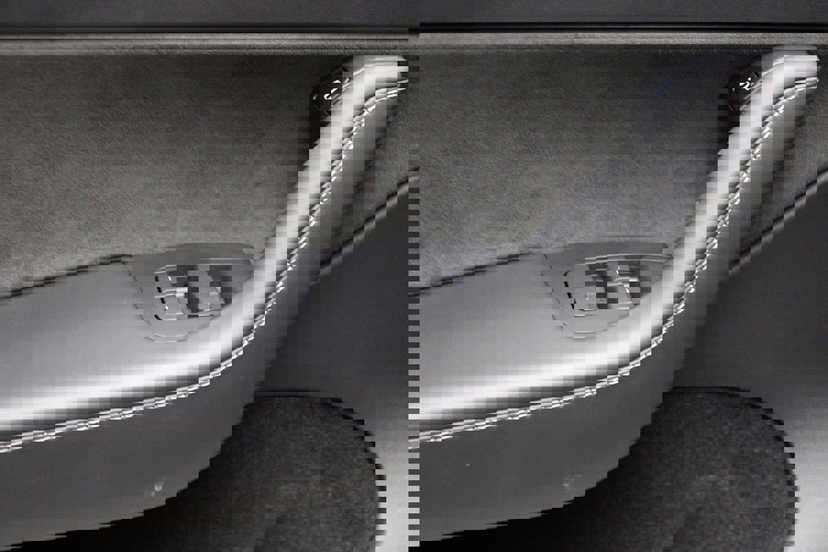 Used 2023 Tesla Model Y Long Range image 20