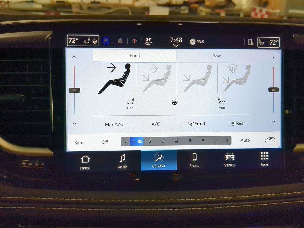 New 2026 Chrysler Pacifica Select FWD image 16