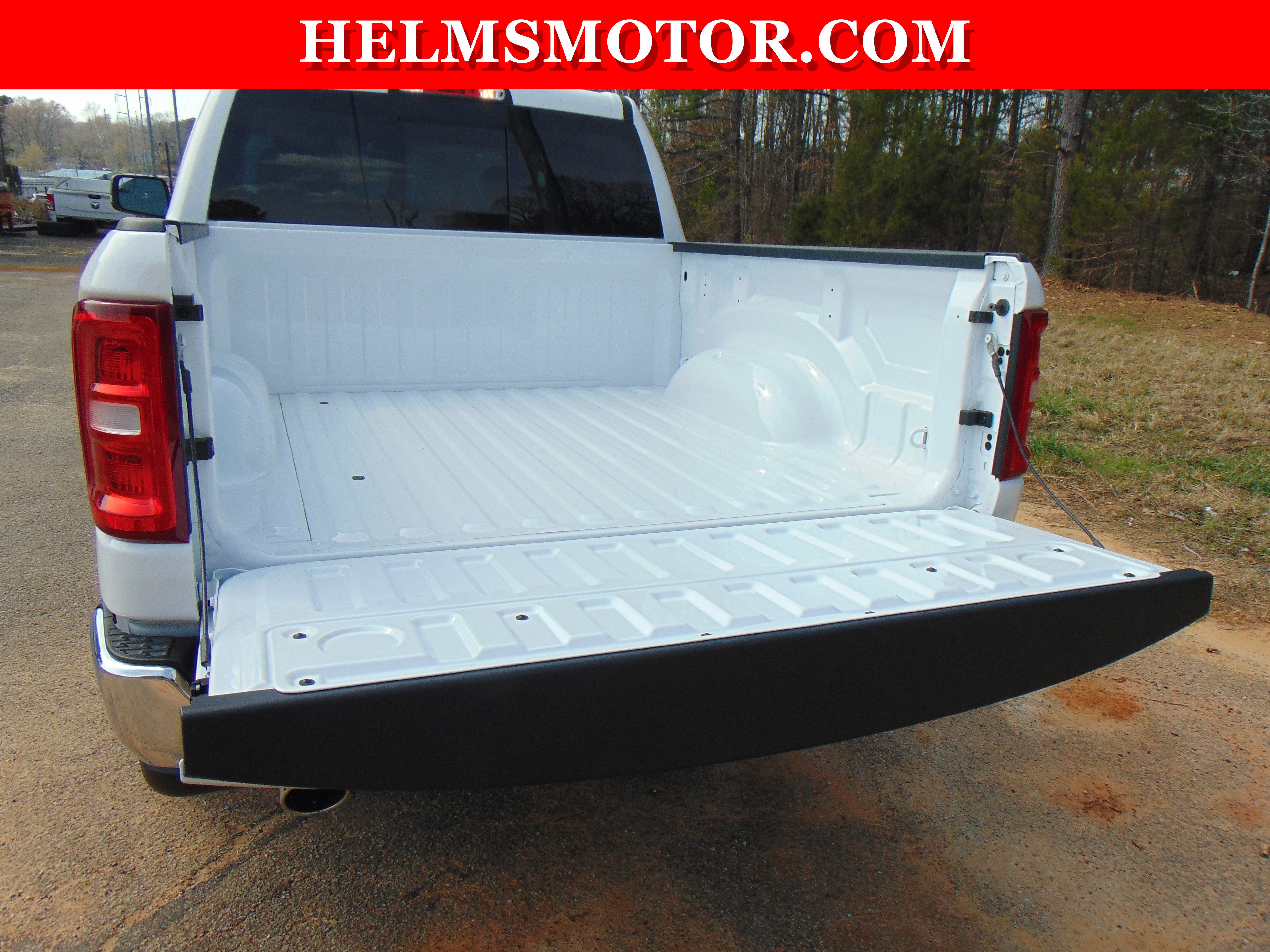 New 2026 RAM 1500 Laramie AWD/4WD image 23