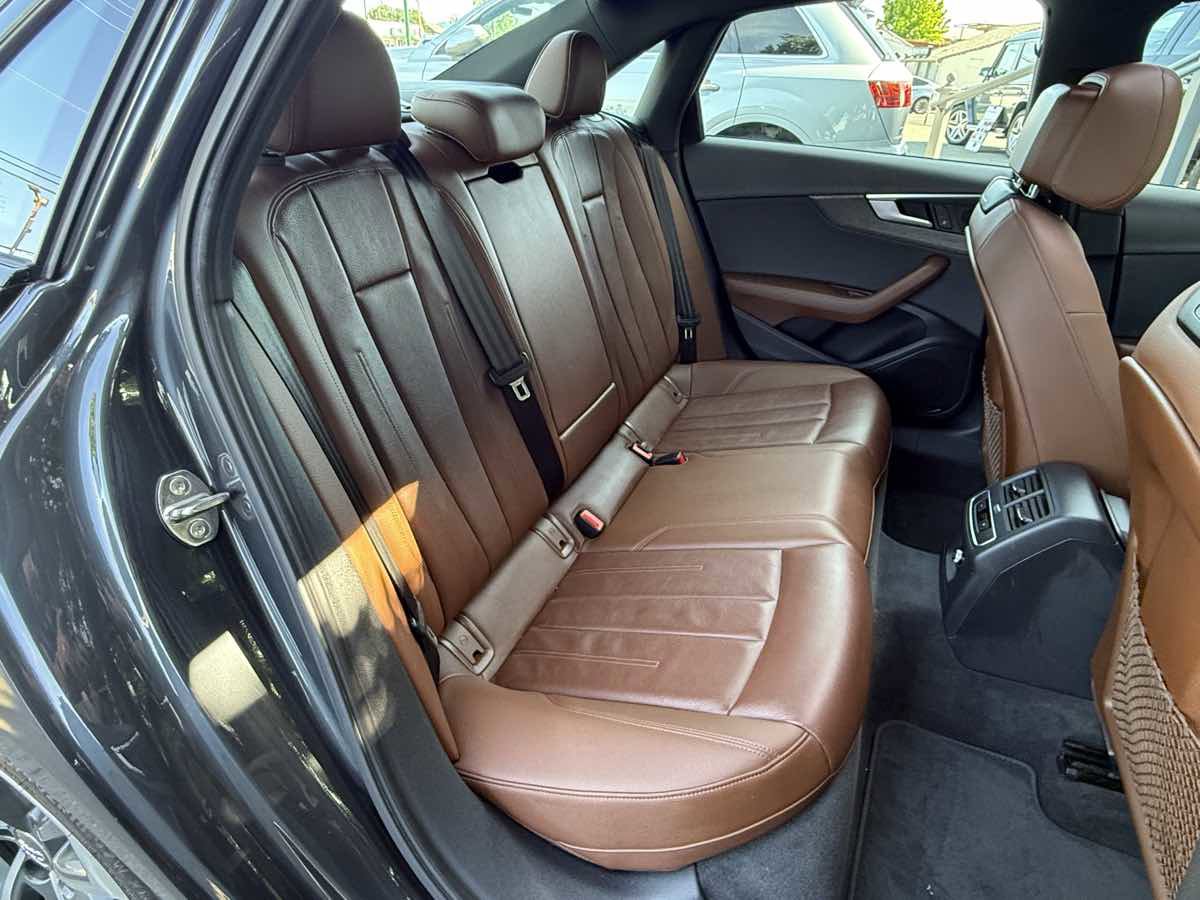 Used 2019 Audi A4 2.0T Premium FWD image 12