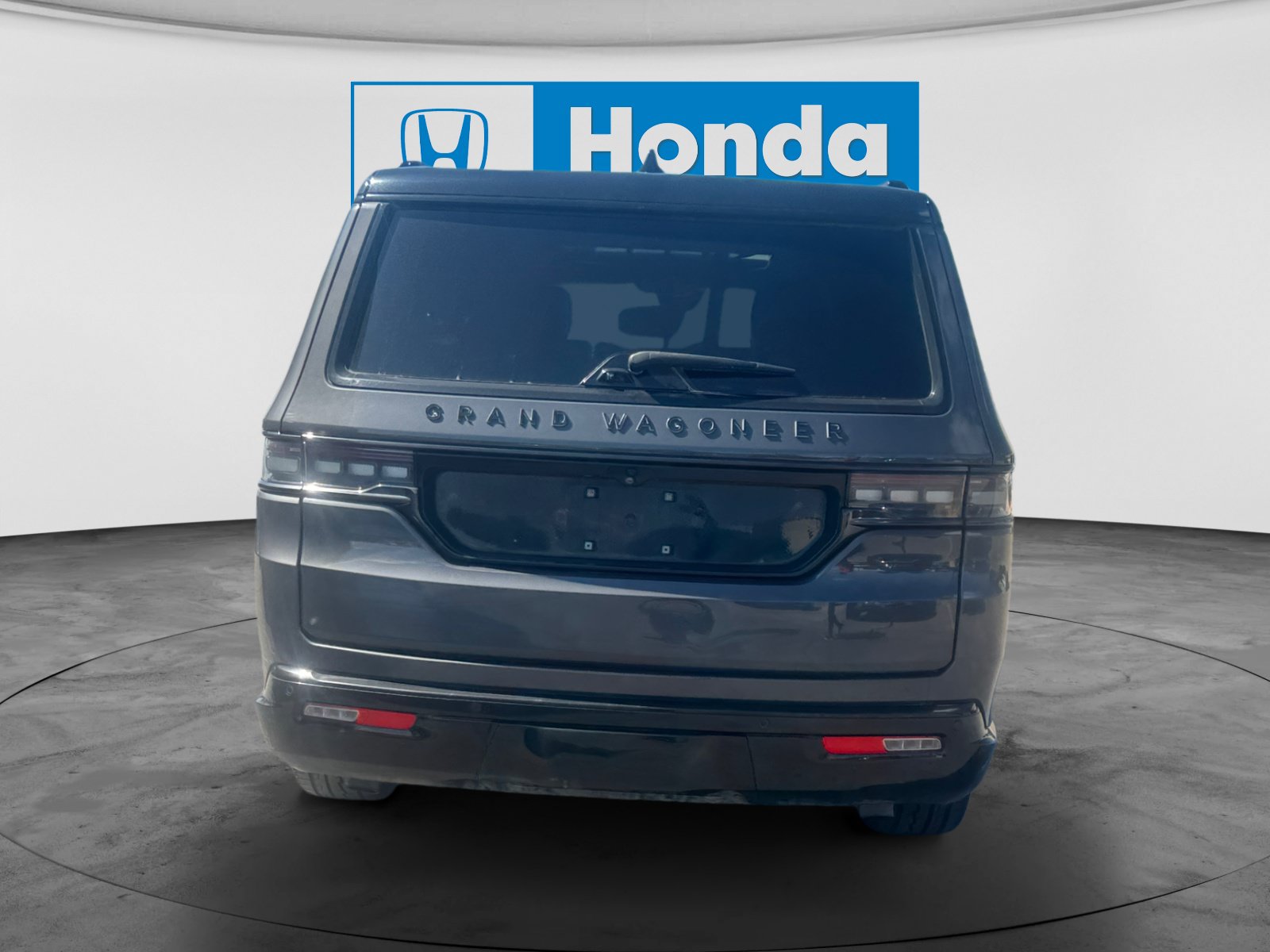 Used 2024 Jeep Grand Wagoneer L Series II w/ Quick Order Packagew 28T AWD/4WD image 6