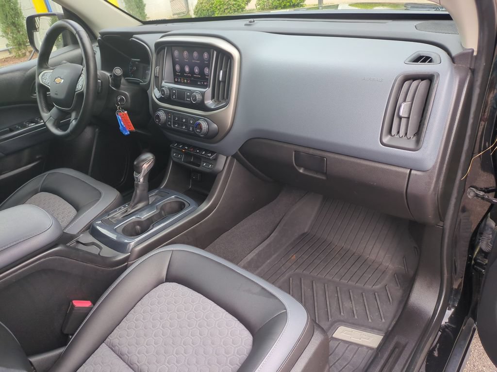 Used 2022 Chevrolet Colorado Z71 w/ Z71 Midnight Edition AWD/4WD image 34