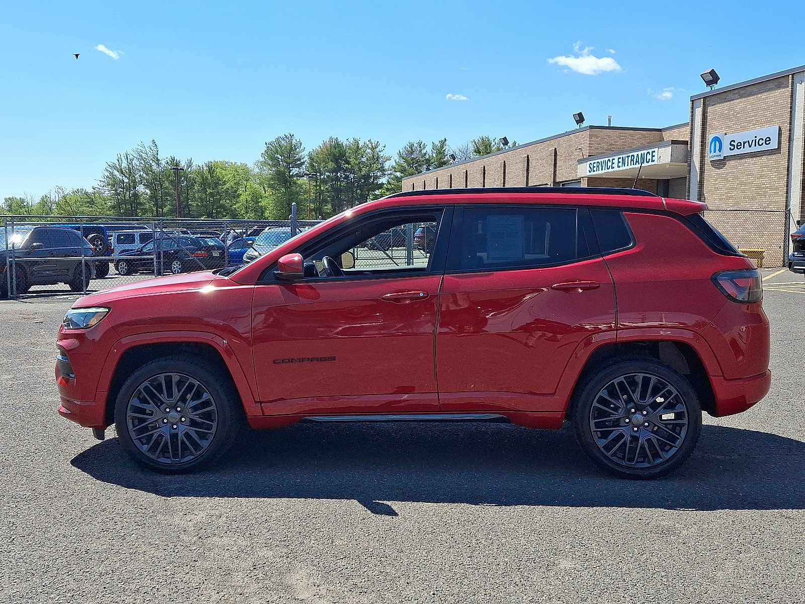 Used 2022 Jeep Compass Limited w/ (RED) Package AWD/4WD image 4