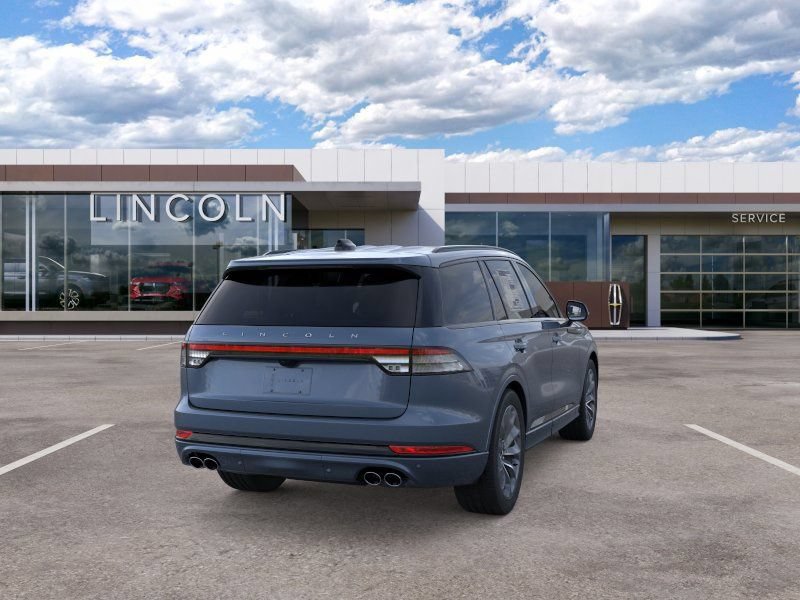 New 2026 Lincoln Aviator 2WD w/ Jet Appearance Package image 8