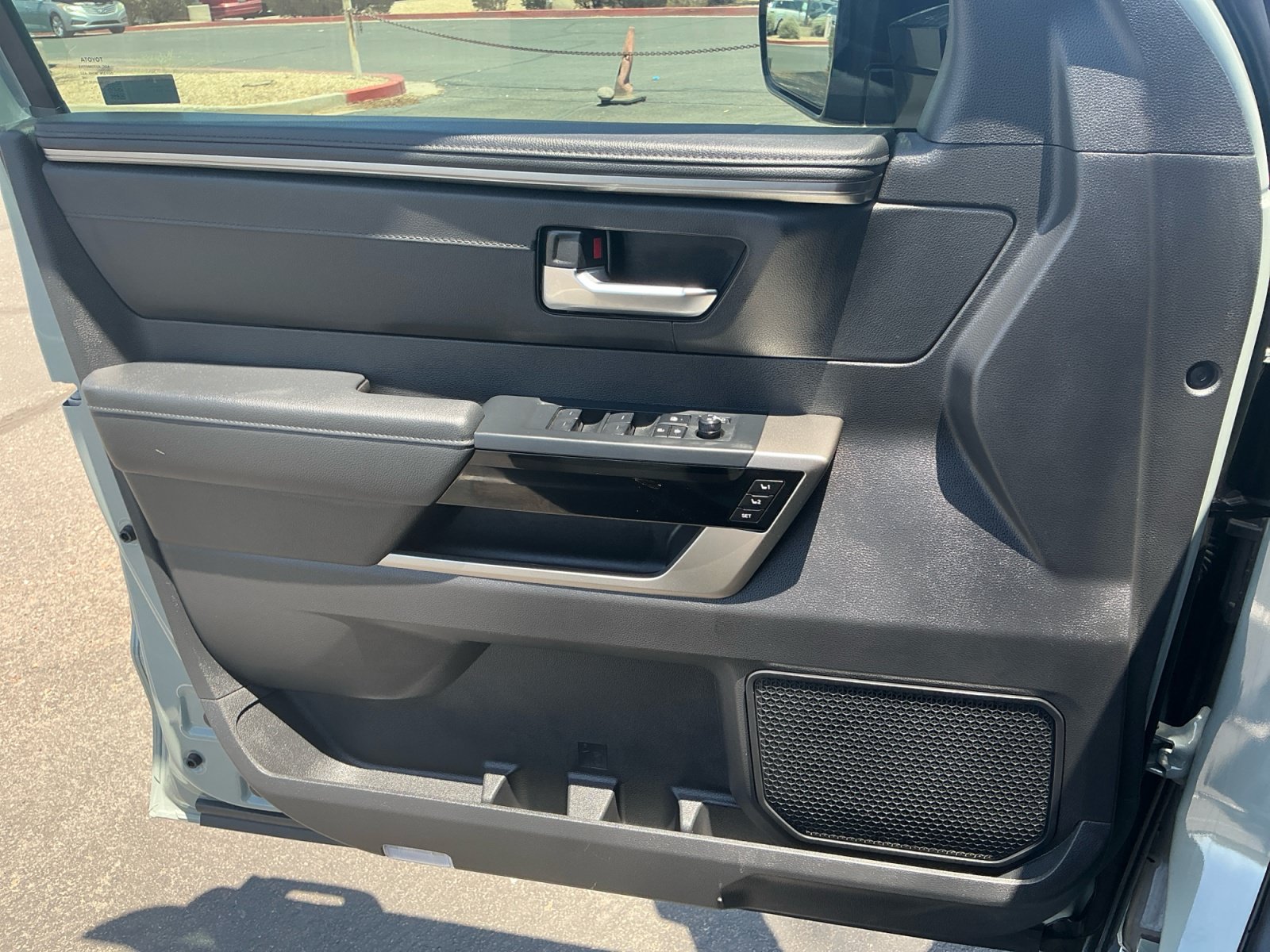Certified 2025 Toyota Sequoia Limited w/ Tow Technology Package AWD/4WD image 13