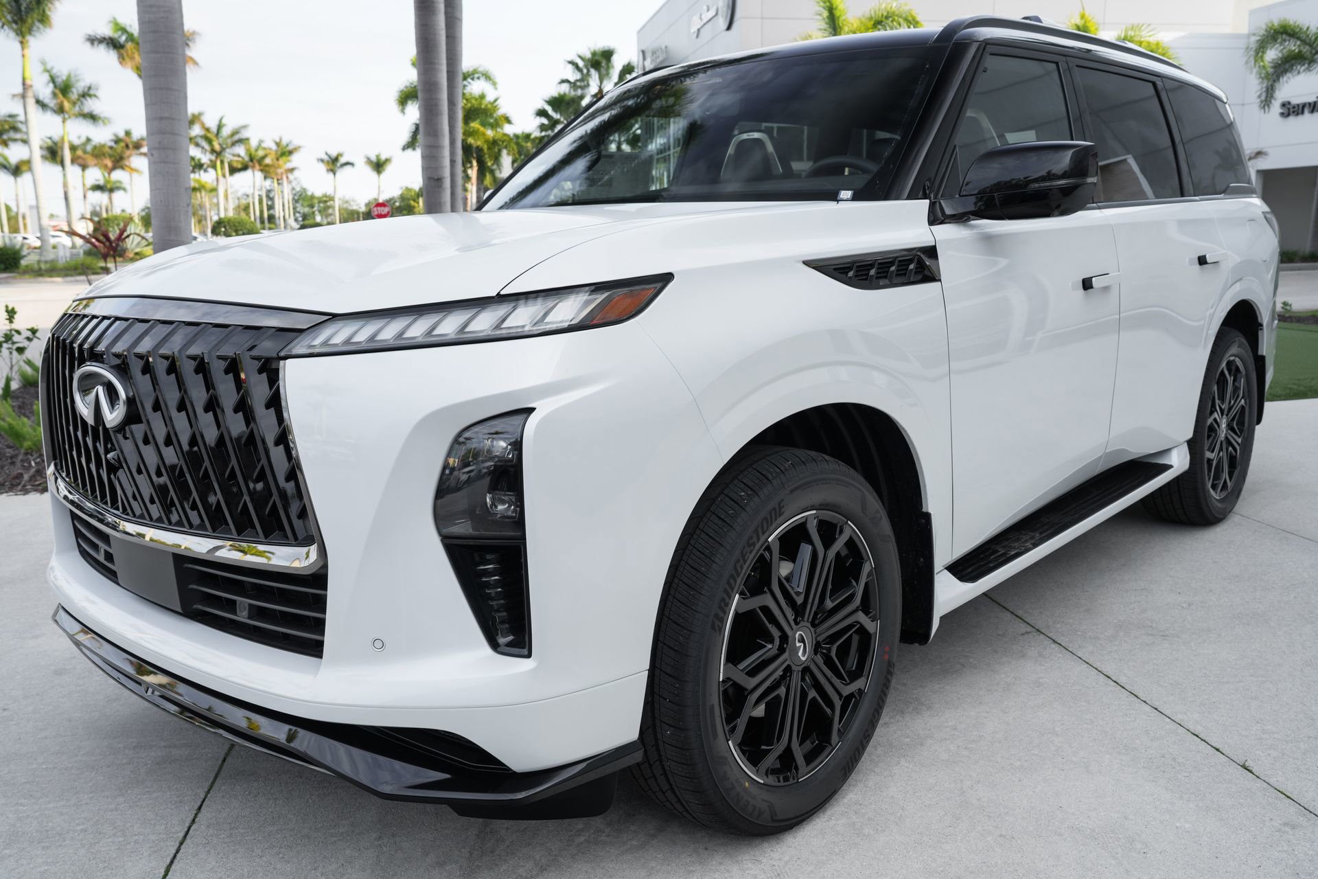 New 2026 INFINITI QX80 4WD w/ Sport Exterior Package image 5