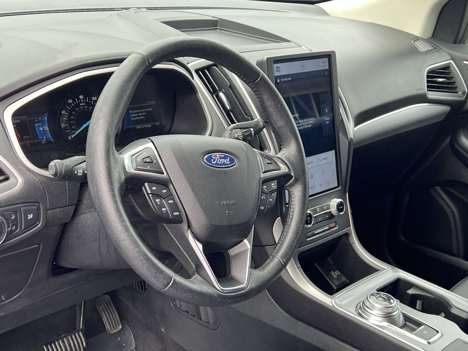 Used 2021 Ford Edge SEL AWD/4WD image 13