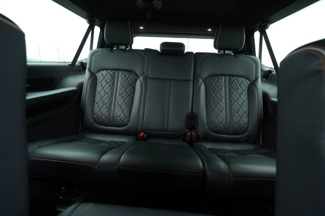 Used 2024 Jeep Grand Wagoneer L Series III image 28