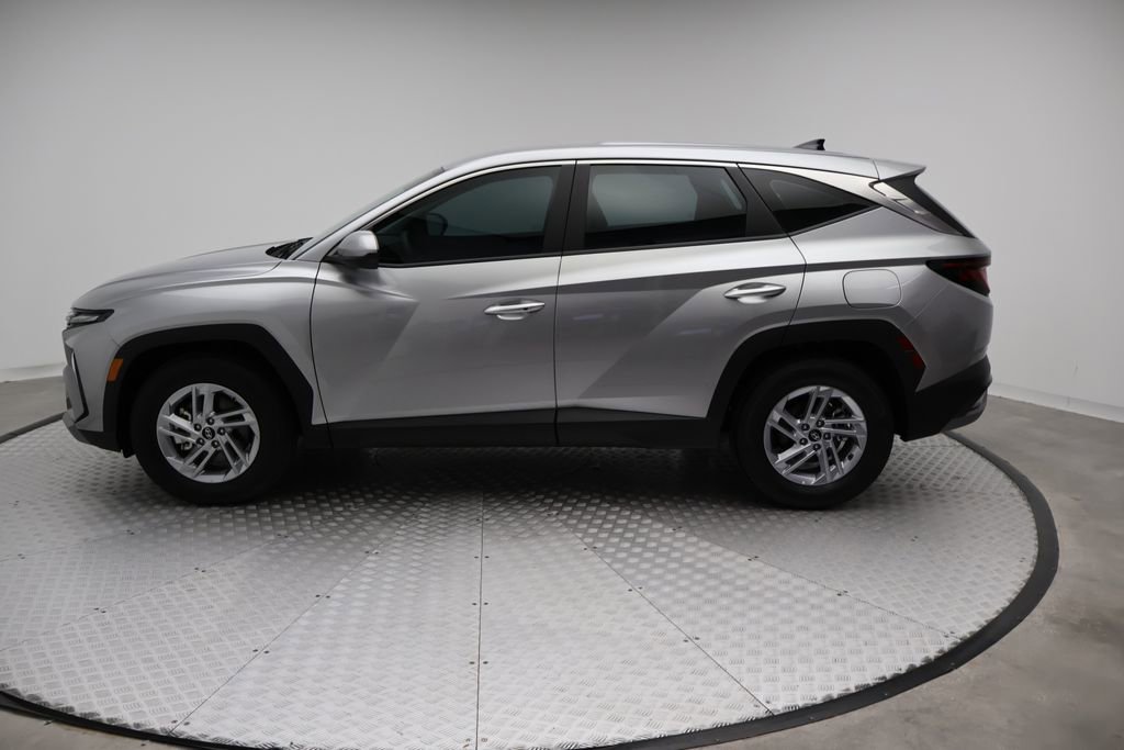 Used 2026 Hyundai Tucson SE image 12