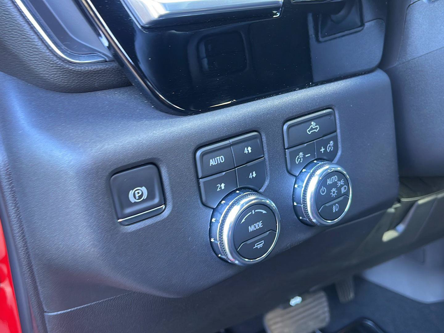 Used 2026 GMC Sierra 1500 Elevation w/ X31 Off-Road Package AWD/4WD image 17