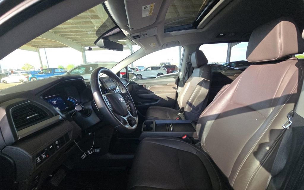Used 2023 Honda Odyssey EX-L image 8