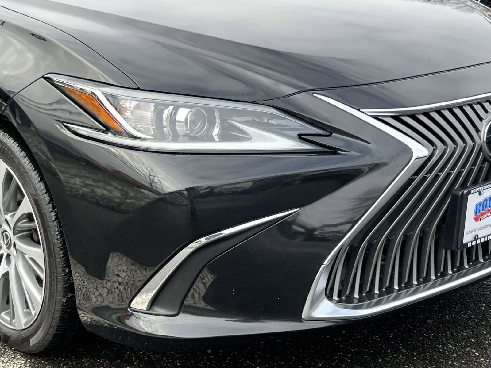 Used 2021 Lexus ES 350 w/ Premium Package image 7