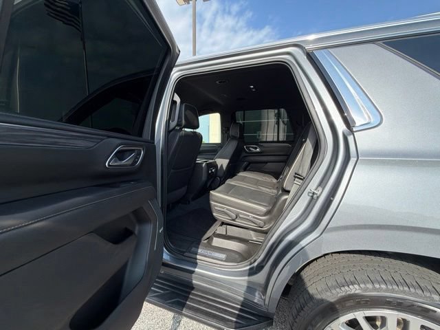 Used 2021 GMC Yukon SLT RWD image 14