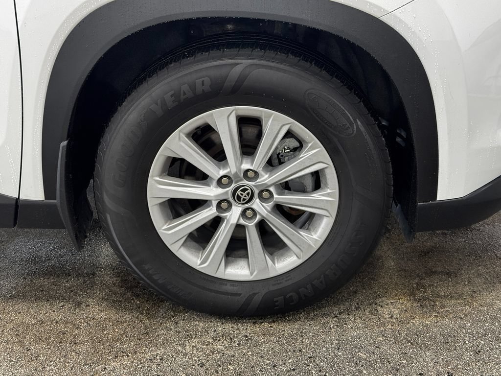 Used 2024 Toyota Grand Highlander AWD image 26