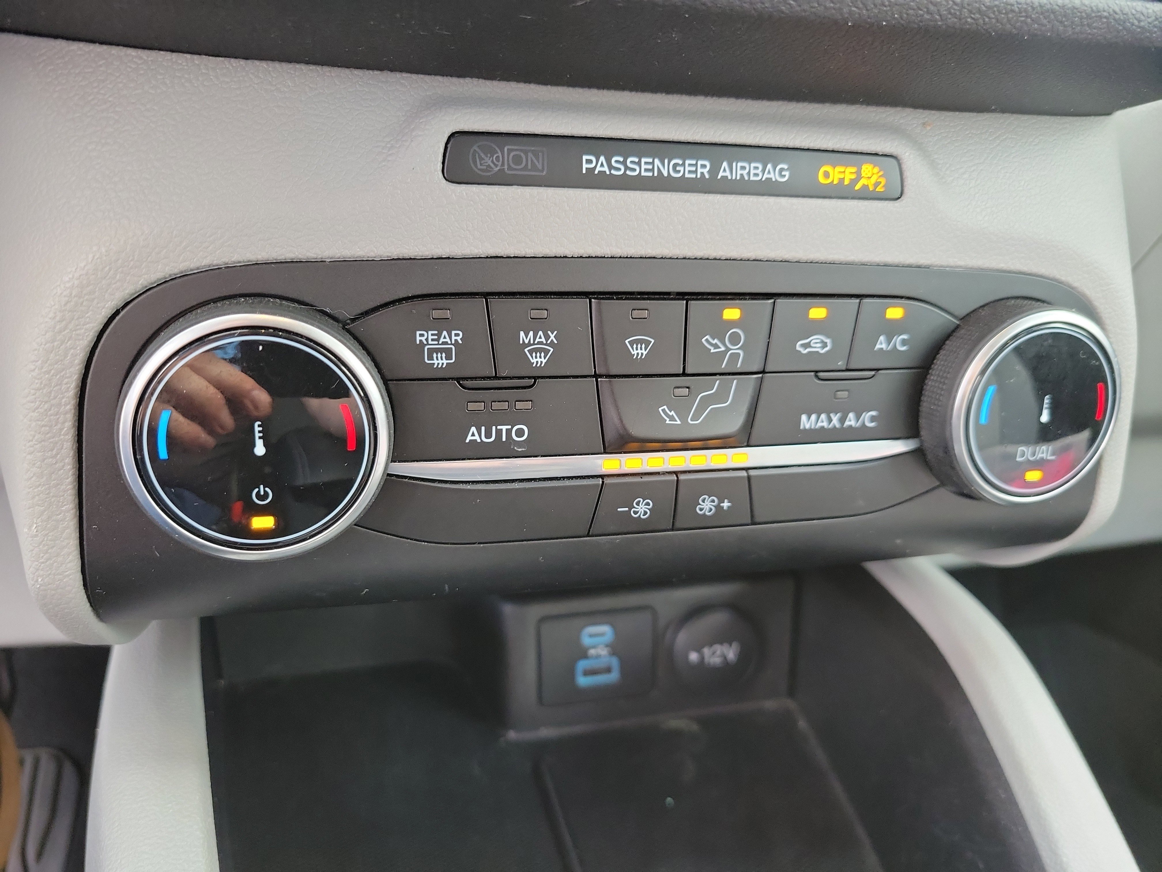 Used 2023 Ford Escape Active image 18