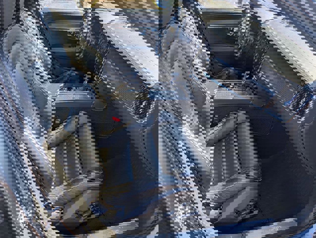 Used 2019 Volvo V90 T6 R-Design image 20