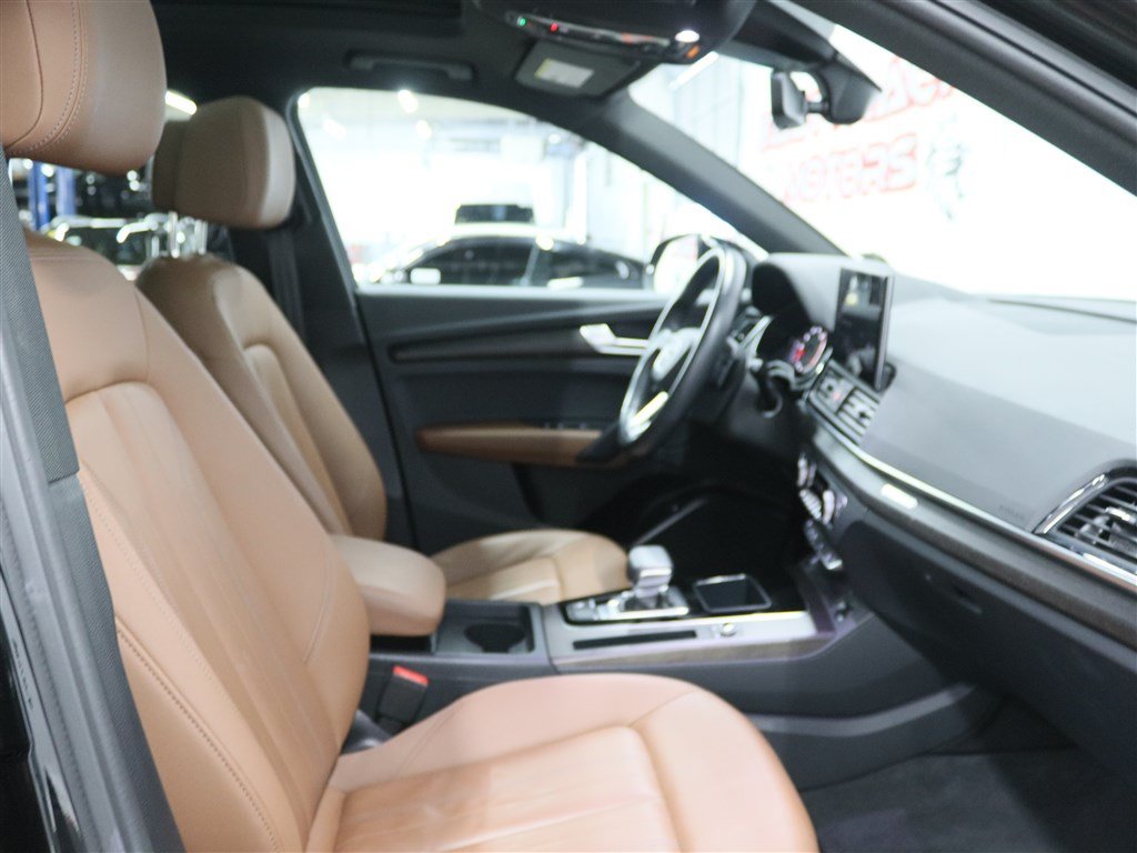 Used 2023 Audi Q5 2.0T Premium w/ Convenience Package AWD/4WD image 28