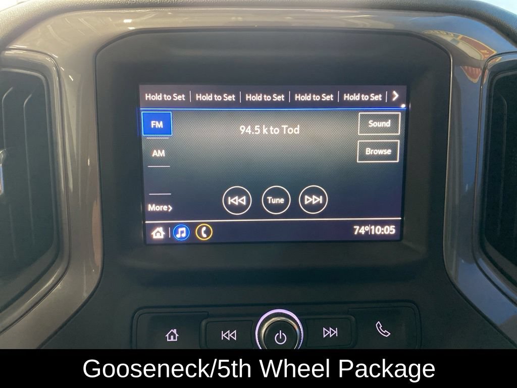 Used 2021 Chevrolet Silverado 2500 Custom w/ Gooseneck/5TH Wheel Package AWD/4WD image 2