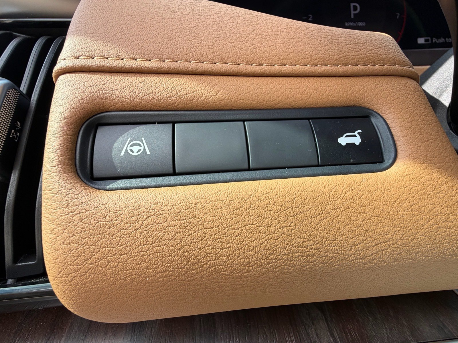 Certified 2025 Nissan Armada SL w/ Captain's Chari Seat Package RWD image 23