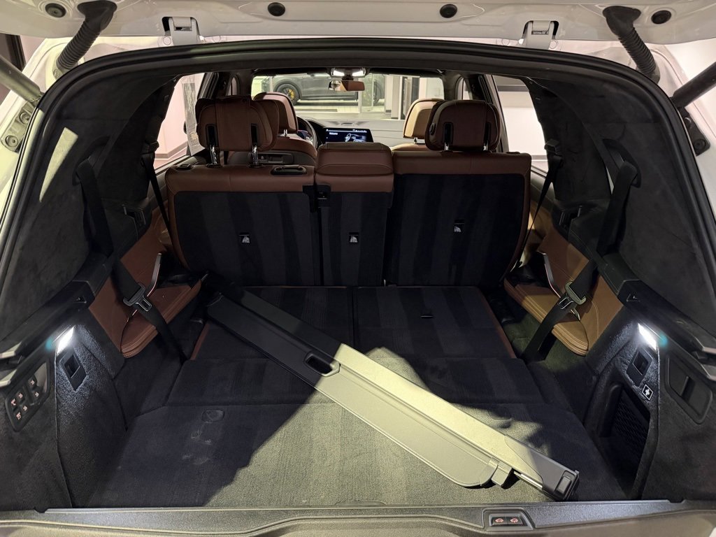 Used 2020 BMW X7 M50i image 36