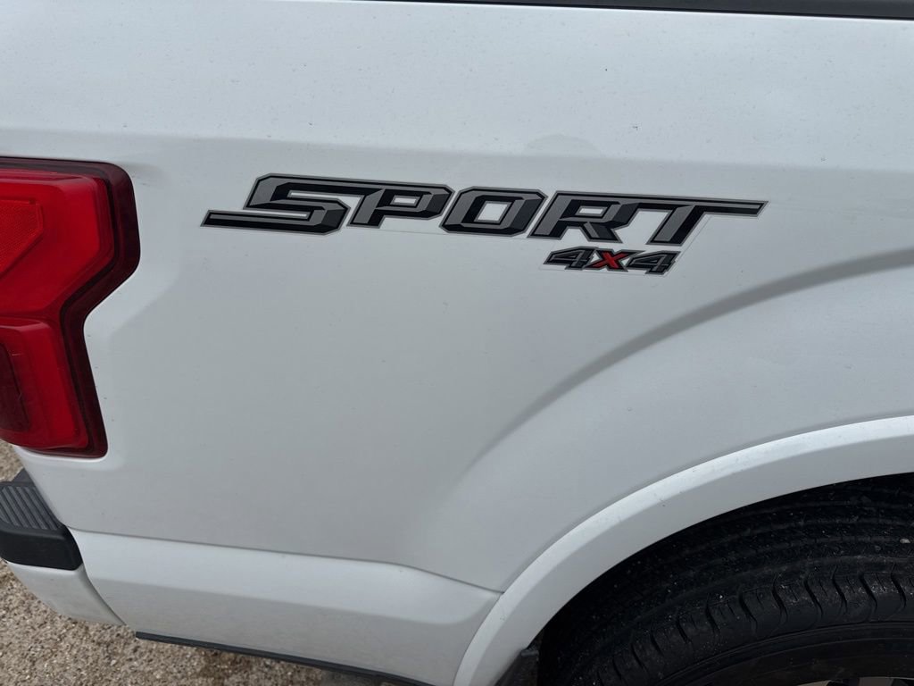 Used 2019 Ford F150 Lariat w/ Equipment Group 502A Luxury AWD/4WD image 4