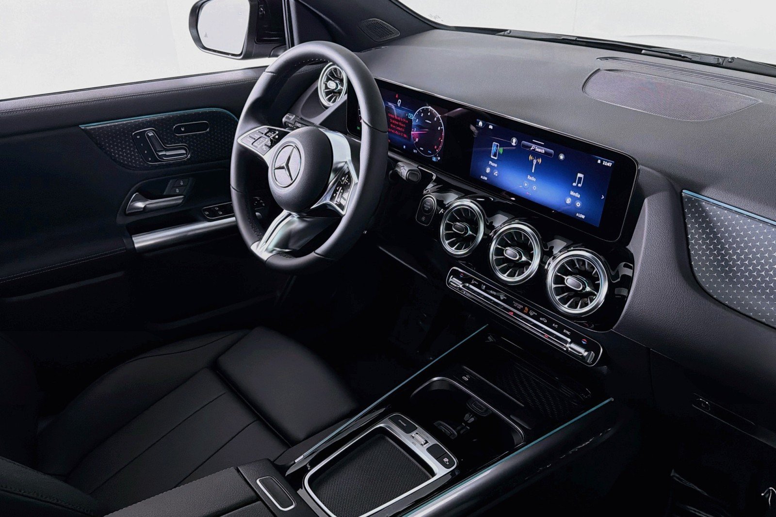 New 2026 Mercedes-Benz GLA 250 image 15