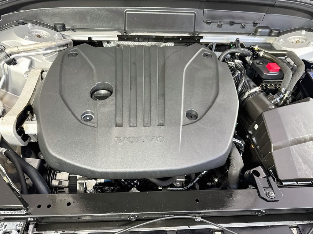 Used 2022 Volvo XC60 B5 Inscription w/ Advanced Package FWD image 40