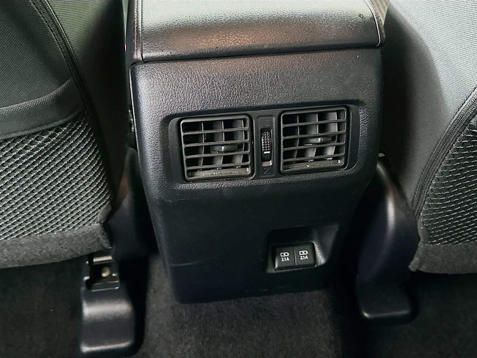 Used 2022 Toyota 4Runner TRD Off-Road AWD/4WD image 28