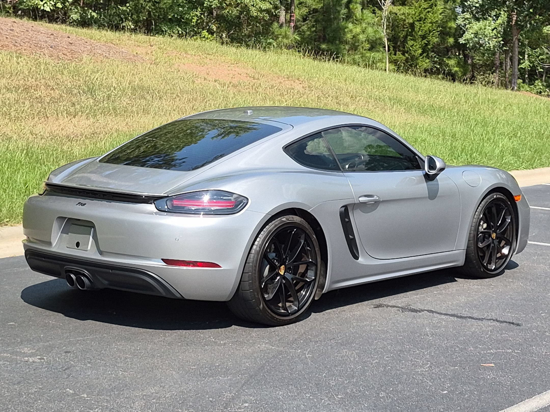 Certified 2024 Porsche 718 Cayman RWD image 24