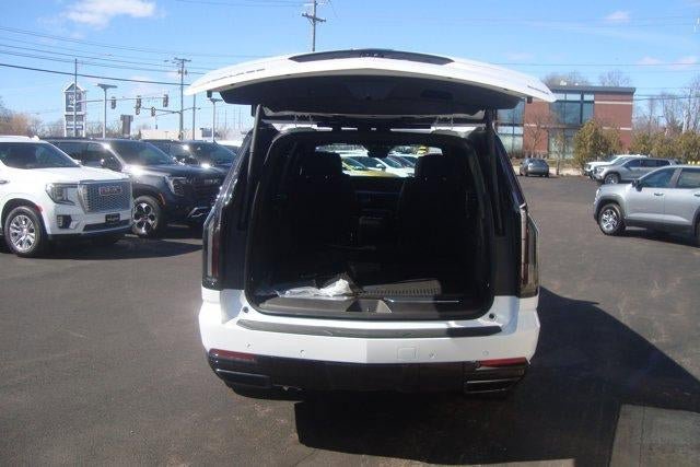 New 2026 Cadillac Escalade ESV Sport w/ Touring Package image 7