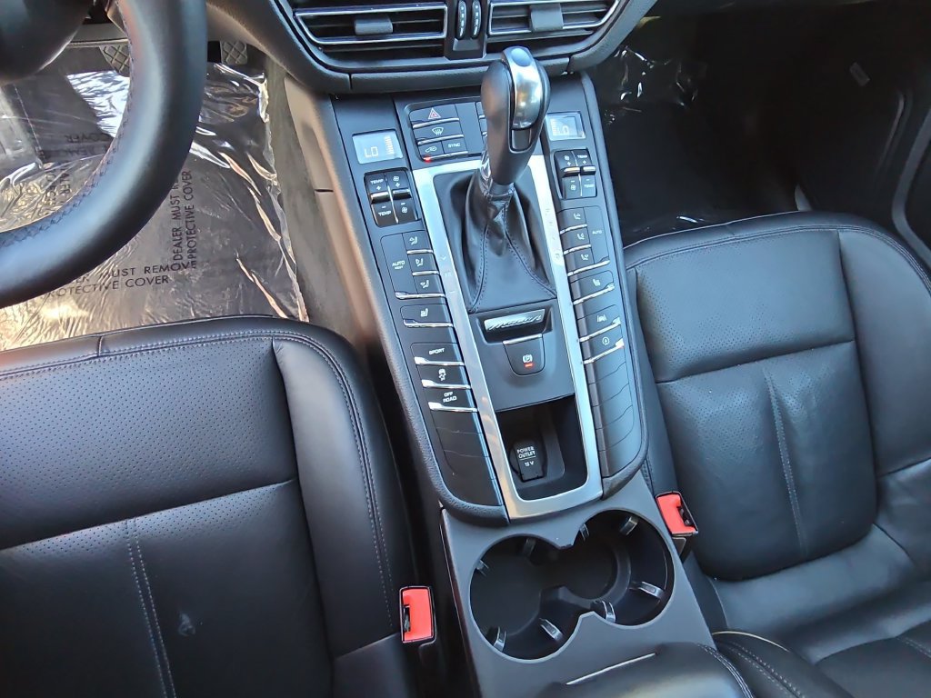 Used 2021 Porsche Macan S AWD/4WD image 32