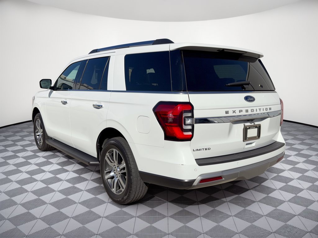 Used 2024 Ford Expedition Limited RWD image 3