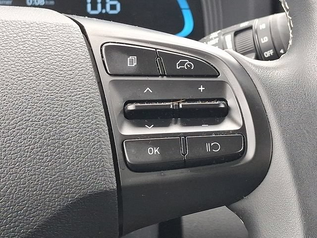 Certified 2026 Hyundai Venue SEL FWD image 21