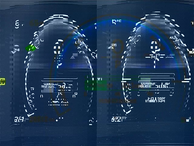 Used 2025 Toyota Camry SE image 16