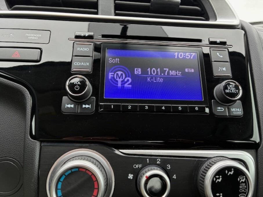 Used 2015 Honda Fit LX image 32