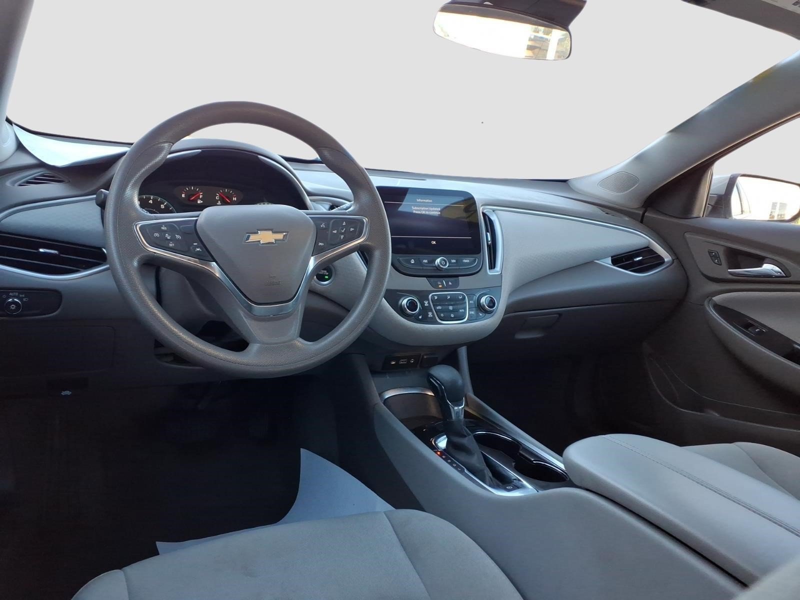 Certified 2025 Chevrolet Malibu LT FWD image 15