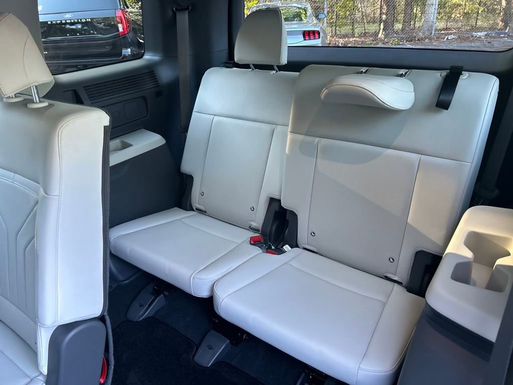 Used 2025 Hyundai Santa Fe SEL image 22