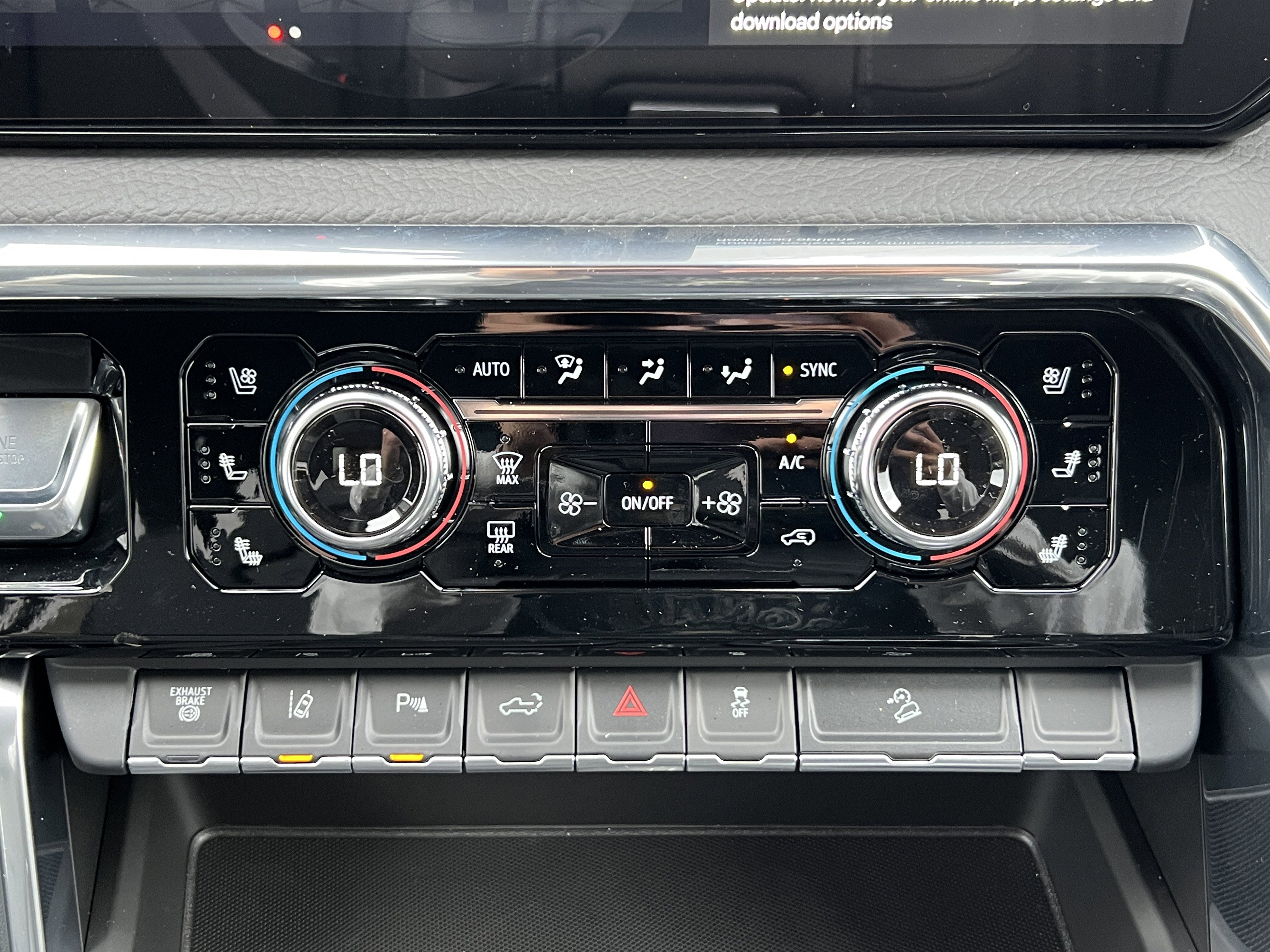 New 2026 GMC Sierra 2500 Denali w/ Denali Reserve Package image 30