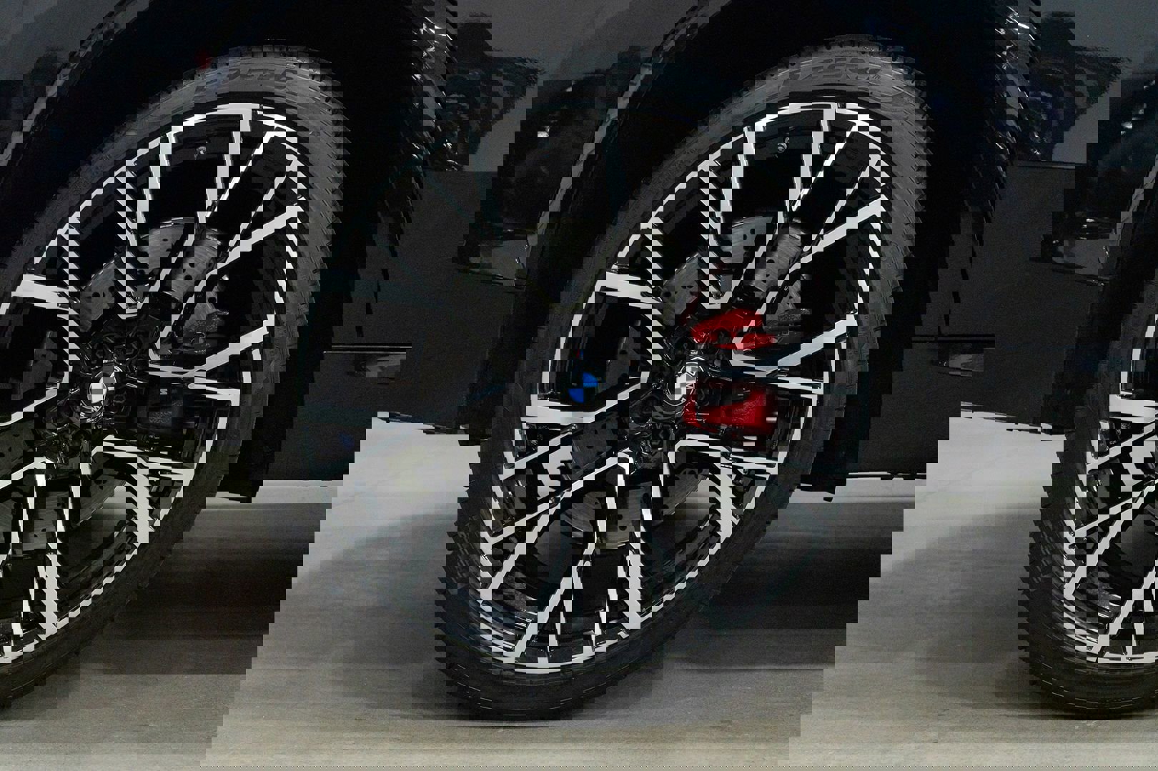 Used 2022 BMW X5 M w/ Competition Package 2 image 13