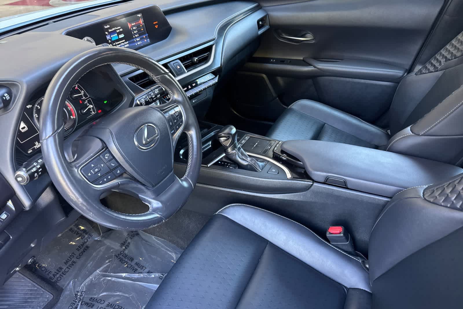 Used 2021 Lexus UX 200 w/ Accessory Package (Z1) FWD image 11