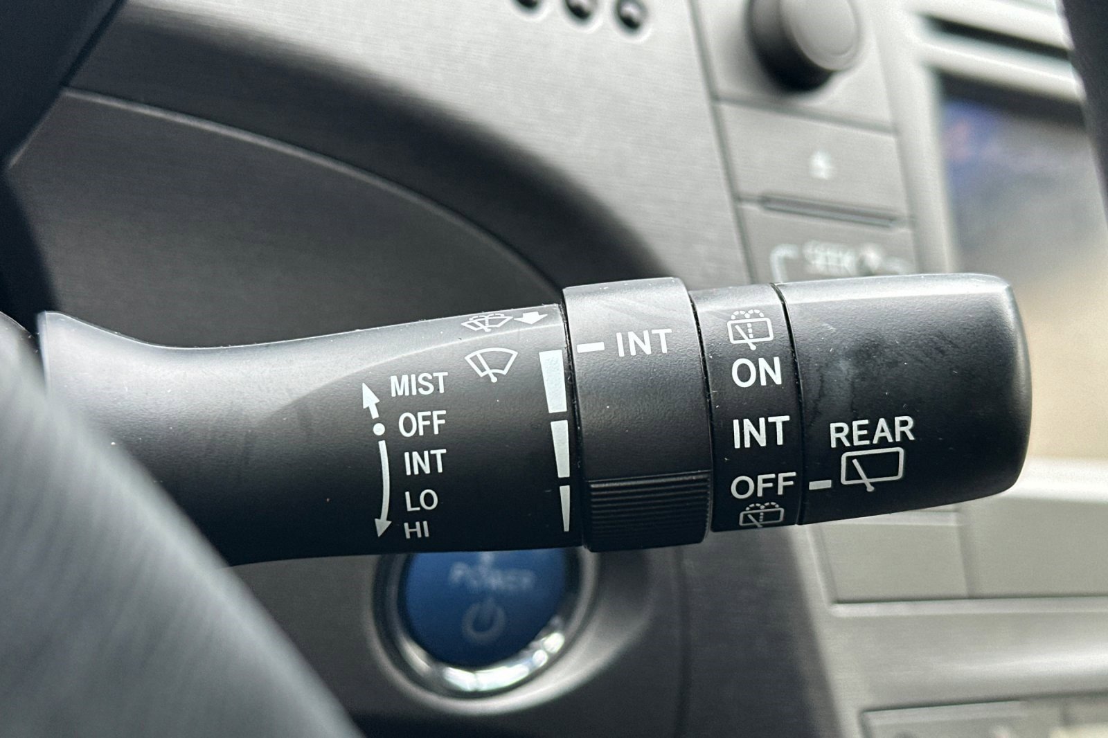 Used 2015 Toyota Prius Two image 32