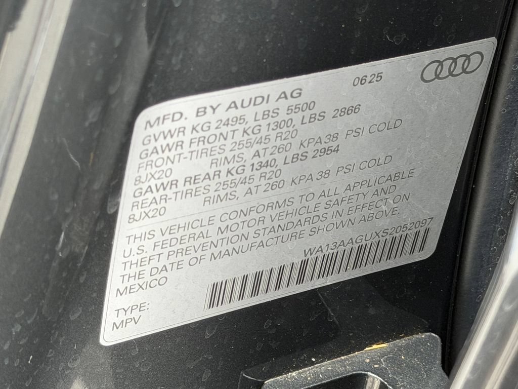 Certified 2025 Audi Q5 Prestige AWD/4WD image 9