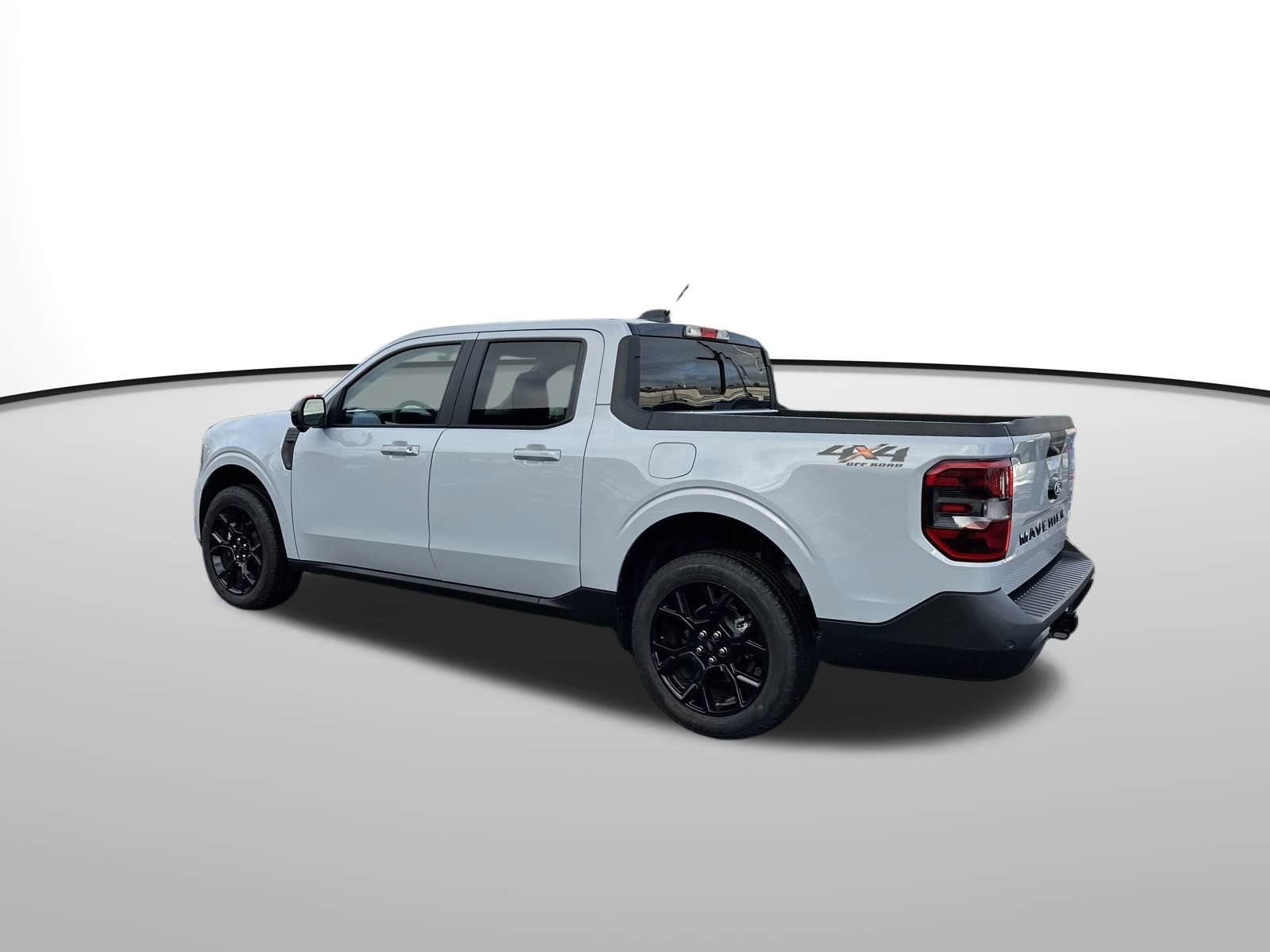 Used 2025 Ford Maverick Lariat w/ Black Appearance Package image 3