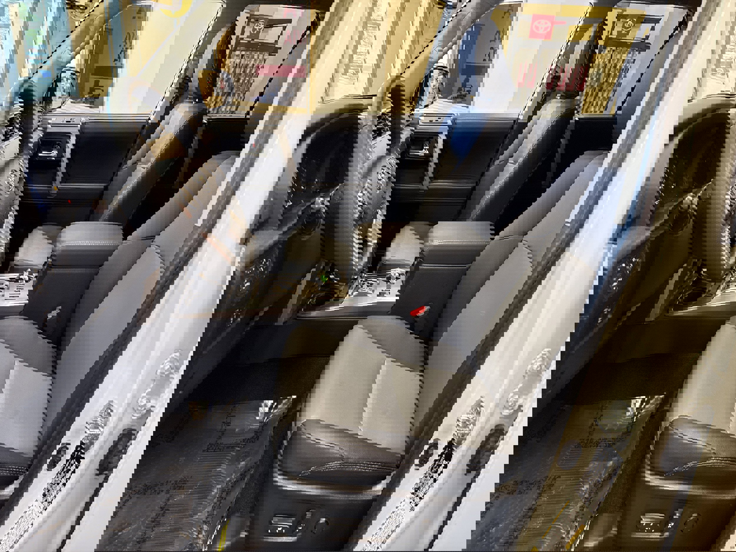 Used 2022 Toyota 4Runner SR5 Premium image 6