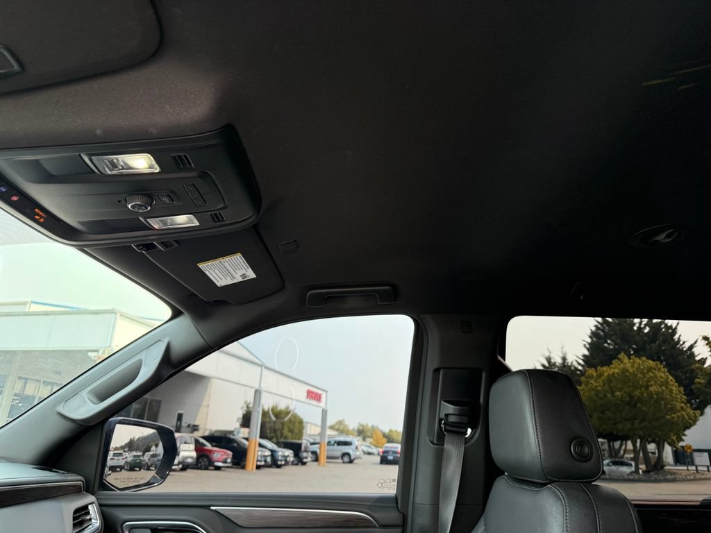 Used 2021 Chevrolet Tahoe Z71 AWD/4WD image 17