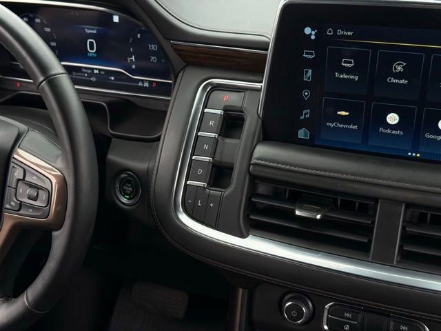 Used 2023 Chevrolet Suburban High Country AWD/4WD image 32