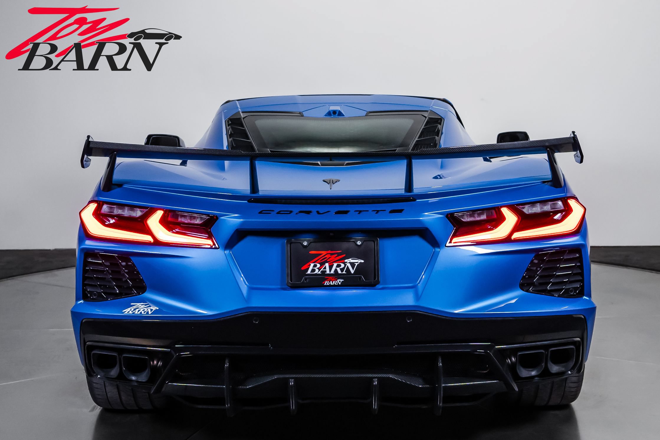 Used 2024 Chevrolet Corvette Stingray Preferred Cpe w/ Battery Protection Package RWD image 4