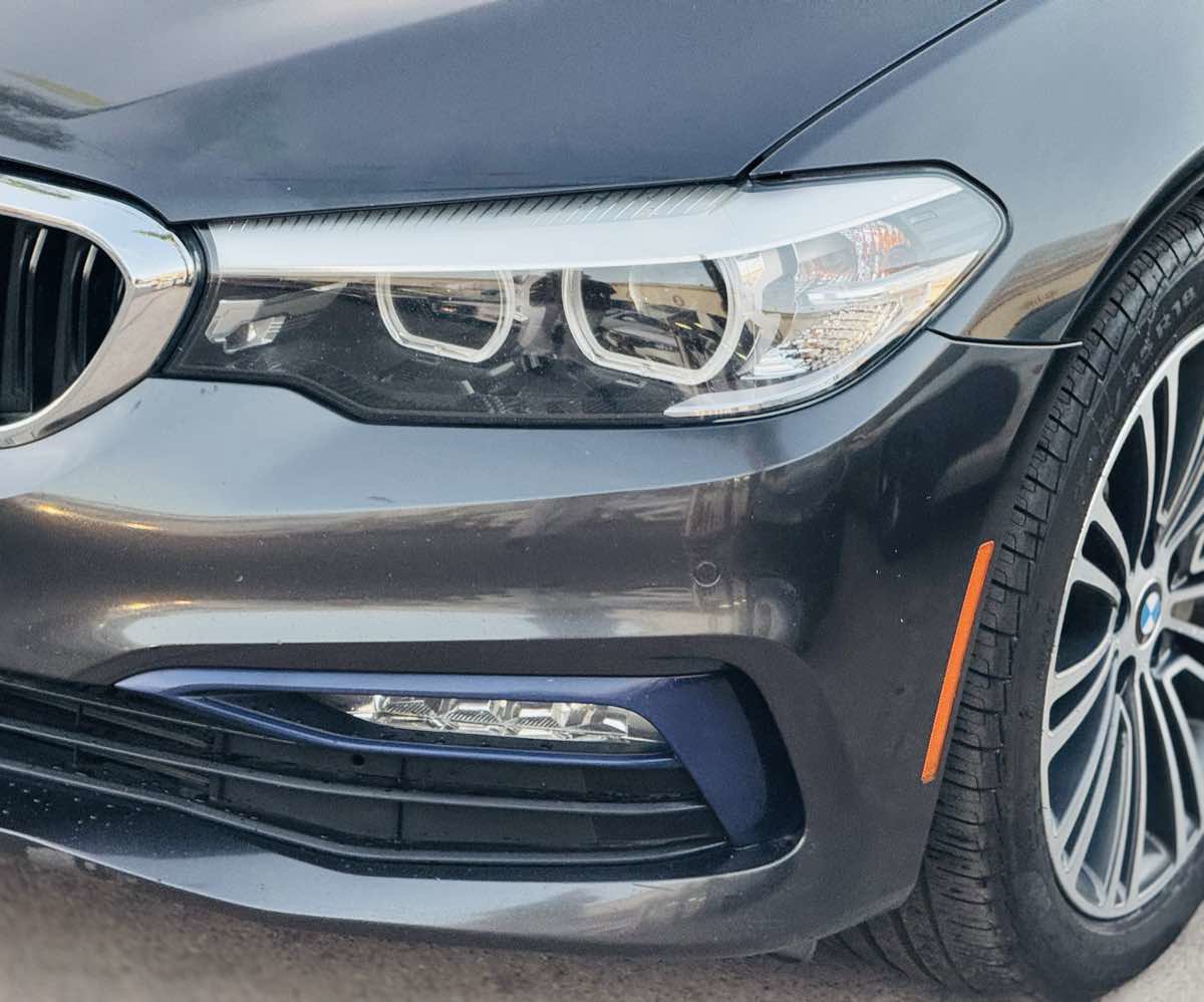 Used 2018 BMW 530i w/ Premium Package image 14